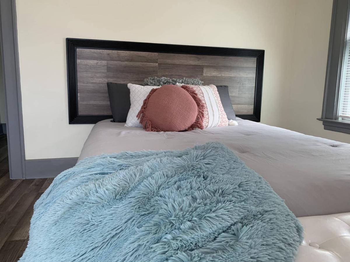 Holiday home Group Hq, 9br Near Falls, Casino & Attractions Niagara Falls